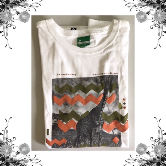 LRG Other - {LRG} Giraffe Print 100% Cotton Tee